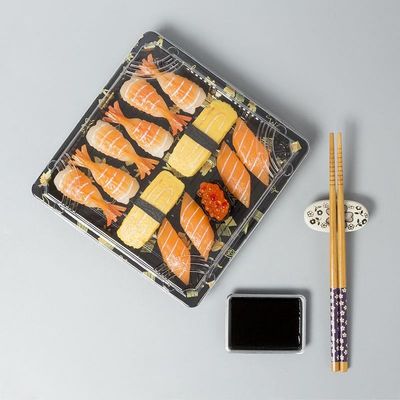 Lid와 케케묵은 일본 버릴 수 있는 플라스틱 푸드 용기 당 테이크아웃식음식 초밥 트레이